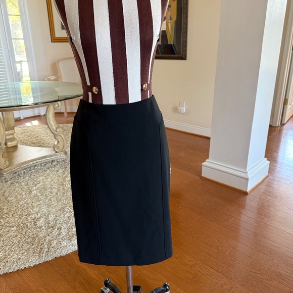 Halogen Pencil Skirt Lined Women’s Classic Career Professional Black Size 4 - Picture 4 of 12